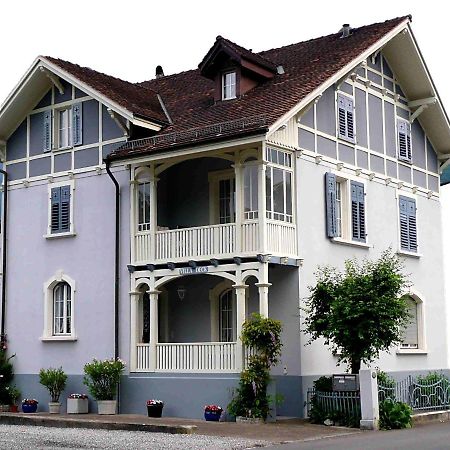 Villa Deck Brunnen Exteriér fotografie